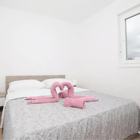 2 Bedroom Amazing In * Trogir