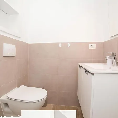2 Bedroom Amazing In *