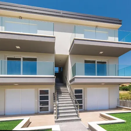 2 Bedroom Amazing In * Trogir
